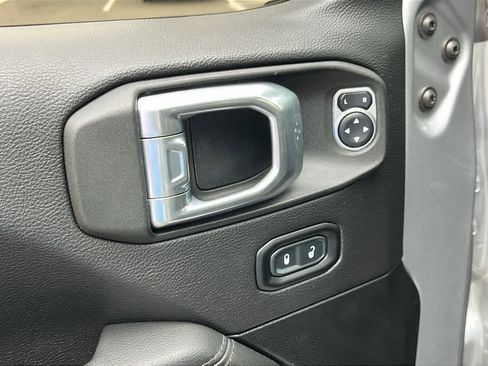 Certified 2021 Jeep Wrangler Unlimited Sahara AWD/4WD image 26