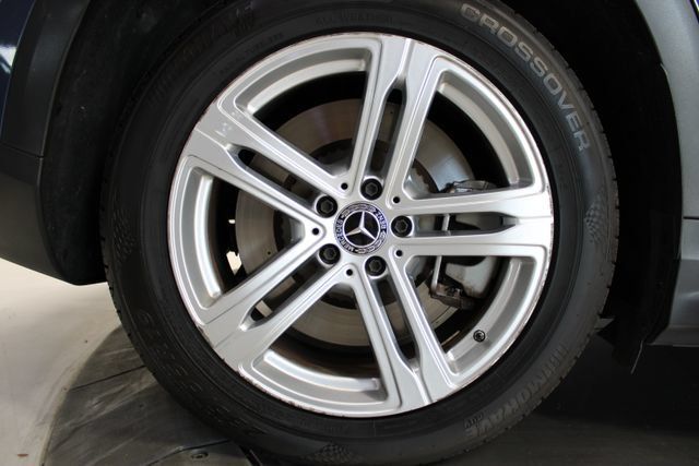Used 2023 Mercedes-Benz EQE 350+ SUV w/ Exclusive Trim Package image 33