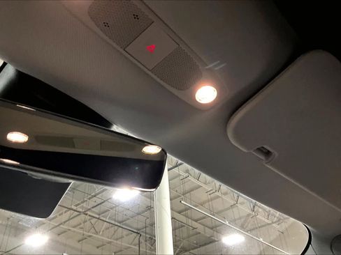 Used 2022 Tesla Model 3 Long Range image 33