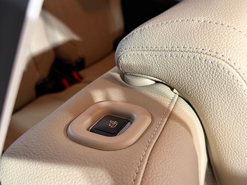 Used 2019 Mercedes-Benz GLS 450 4MATIC w/ Premium 1 Package image 37