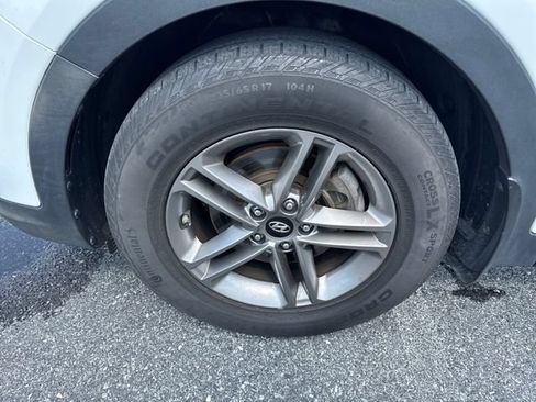 Used 2018 Hyundai Santa Fe Sport w/ Cargo Package AWD/4WD image 27
