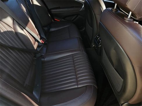 Used 2022 Genesis G70 2.0T w/ Prestige Package image 12