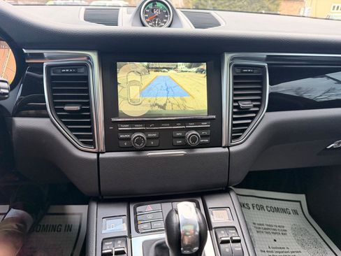 Used 2016 Porsche Macan S w/ Premium Package Plus image 33