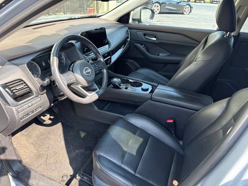 Used 2023 Nissan Rogue SL w/ SL Premium Package AWD/4WD image 3