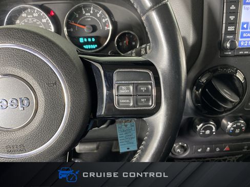 Used 2014 Jeep Wrangler Unlimited Sahara AWD/4WD image 22