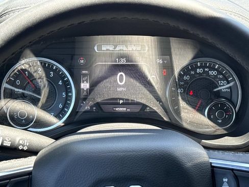 Used 2025 RAM 1500 Laramie AWD/4WD image 23