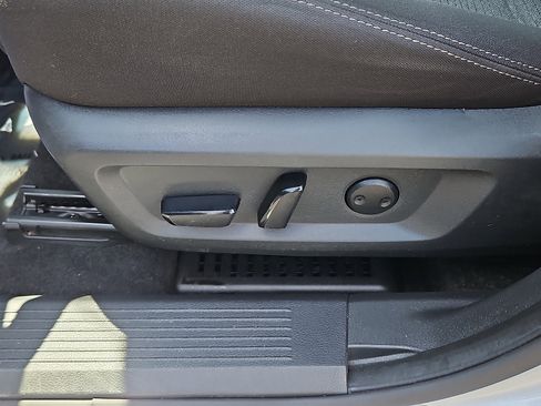Certified 2023 Nissan Rogue SV AWD/4WD image 25