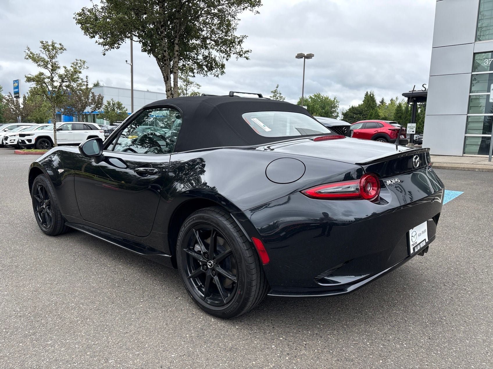 New 2026 MAZDA MX-5 Miata Sport w/ Appearance Package RWD image 2