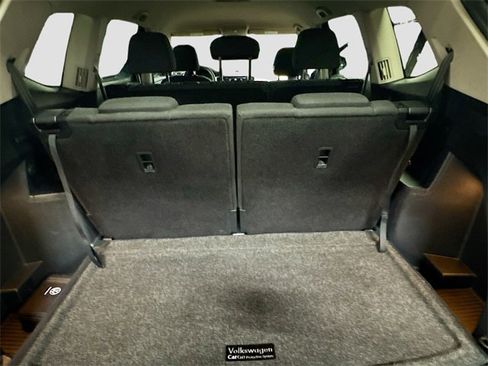 Used 2021 Volkswagen Atlas S image 25