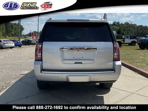 Used 2019 GMC Yukon XL Denali w/ Denali Ultimate Package AWD/4WD image 6
