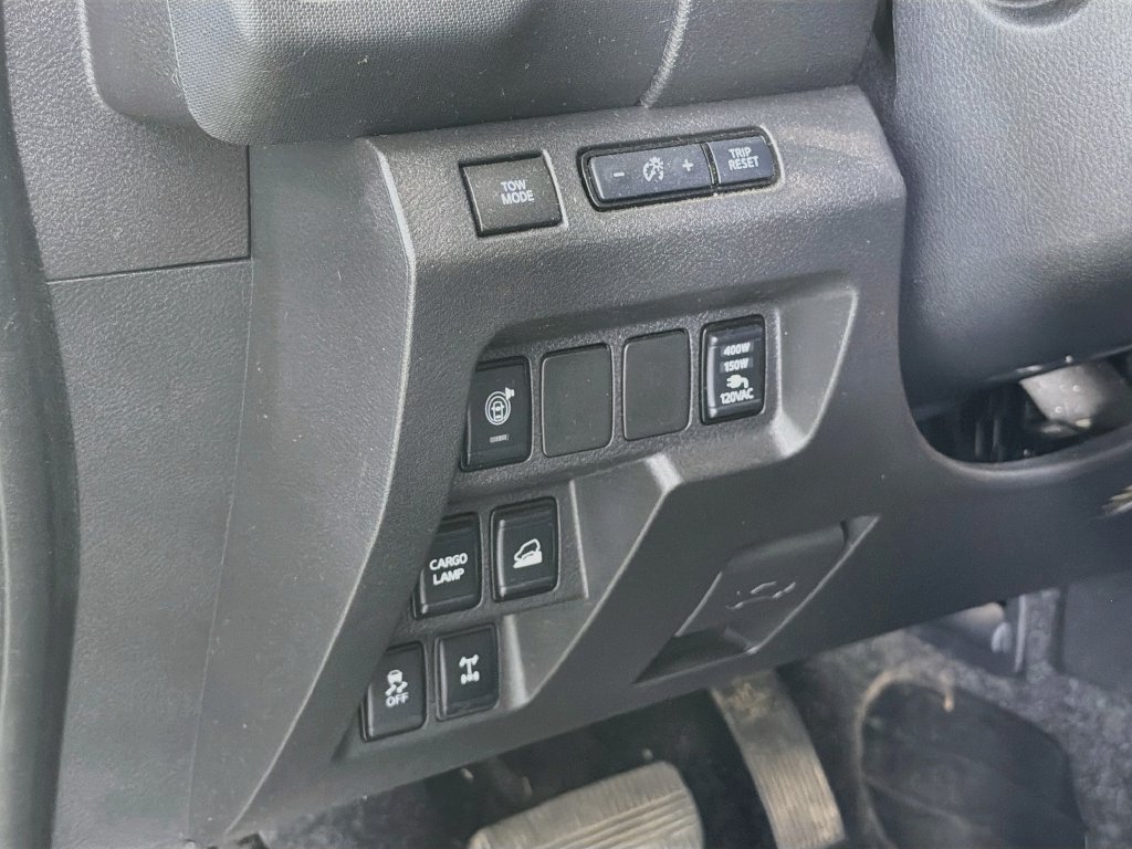 Used 2024 Nissan Frontier PRO-4X w/ Pro Convenience Package AWD/4WD image 13