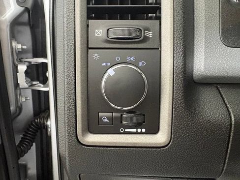 Used 2019 RAM 1500 Tradesman w/ Popular Equipment Group AWD/4WD image 18