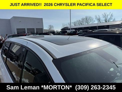 New 2026 Chrysler Pacifica Select image 6