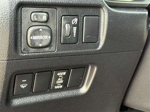 Used 2016 Toyota 4Runner SR5 Premium image 22