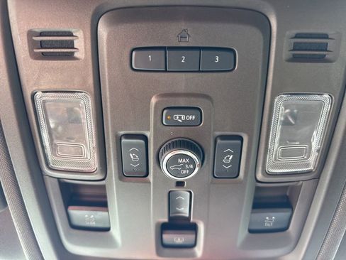 Used 2023 Chevrolet Tahoe Z71 w/ Luxury Package AWD/4WD image 56
