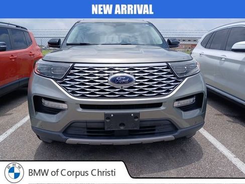 Used 2020 Ford Explorer Platinum w/ Premium Technology Package AWD/4WD image 2