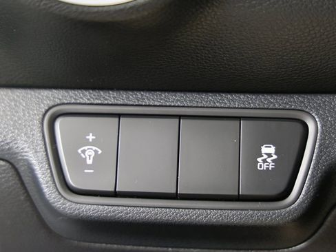 Certified 2024 Kia Forte LXS image 22