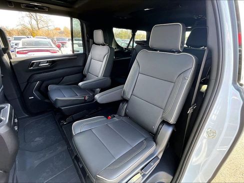 New 2026 Chevrolet Suburban Premier w/ Sun And Tow Package image 10