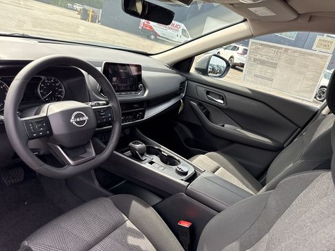 New 2026 Nissan Rogue SV w/ Cold Weather Package AWD/4WD image 25