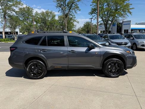 Used 2025 Subaru Outback Wilderness AWD/4WD image 3