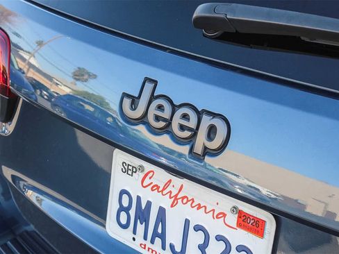 Used 2019 Jeep Grand Cherokee High Altitude image 9