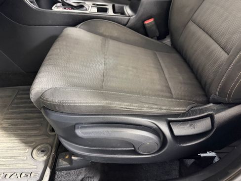 Used 2022 Kia Sportage LX FWD image 13