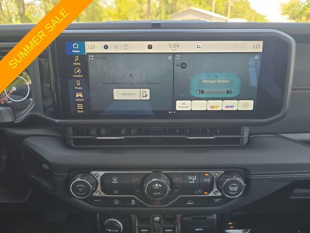 Used 2026 Jeep Gladiator Mojave AWD/4WD image 17