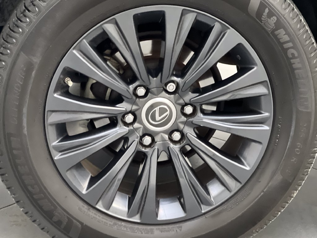 Used 2022 Lexus GX 460 Premium w/ Accessory Package AWD/4WD image 83