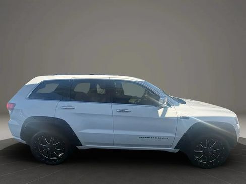Used 2014 Jeep Grand Cherokee Overland w/ Advanced Technology Group AWD/4WD image 6
