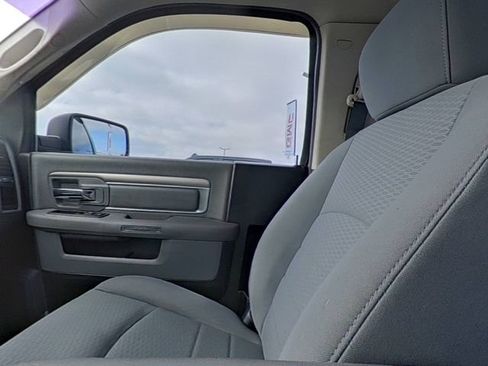 Used 2014 RAM 1500 Express image 25