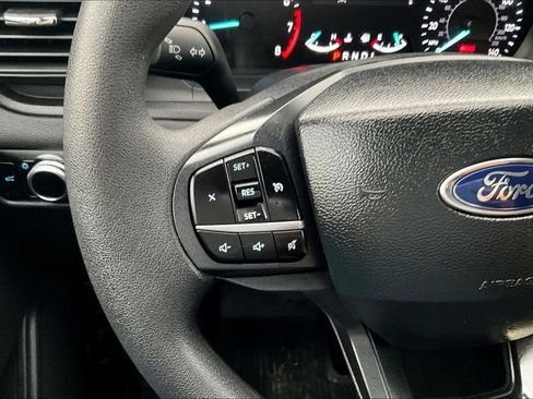 Used 2023 Ford Explorer 4WD image 11