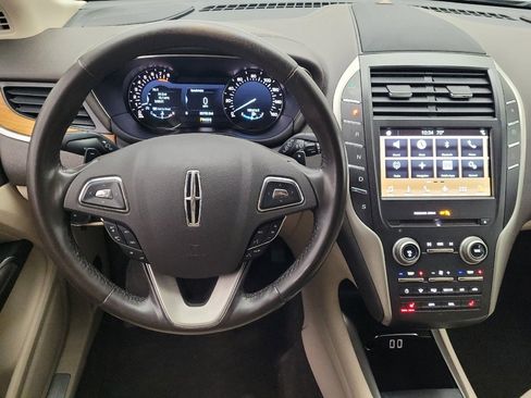 Used 2017 Lincoln MKC Select w/ Select Plus Package image 22