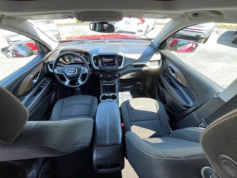 Used 2020 GMC Terrain SLE w/ Driver Convenience Package image 16