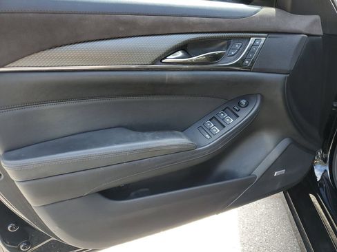 Used 2017 Cadillac CTS V w/ Luxury Package image 24