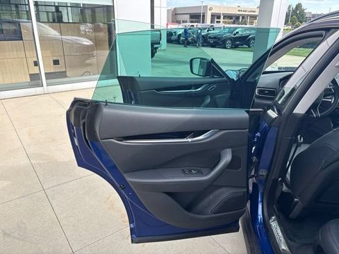 Used 2022 Maserati Levante GT AWD/4WD image 28