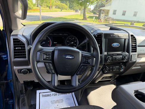 Used 2022 Ford F350 XLT w/ XLT Value Package AWD/4WD image 6