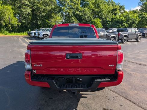 Used 2019 Toyota Tacoma Limited AWD/4WD image 6