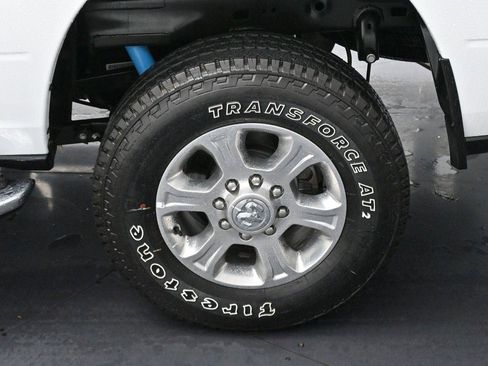 Used 2025 RAM 2500 Big Horn AWD/4WD image 33