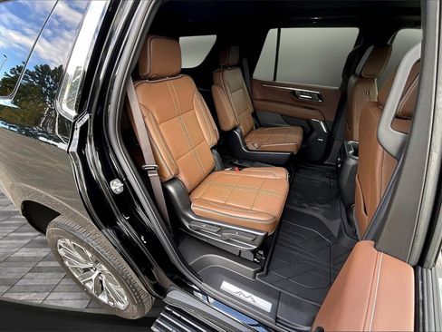 New 2026 Chevrolet Tahoe High Country image 10