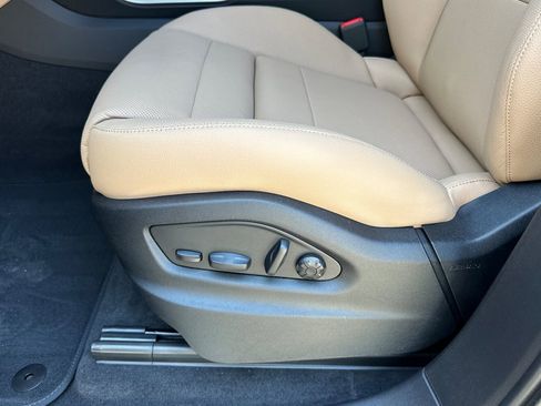 New 2026 Porsche Cayenne E-Hybrid AWD/4WD image 14