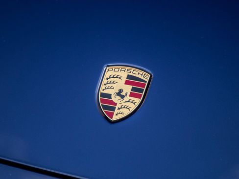 Certified 2024 Porsche 911 Carrera T RWD image 21