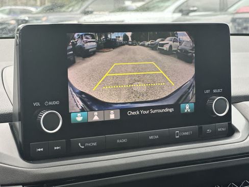 Used 2024 Honda Accord EX image 19