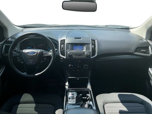 Used 2019 Ford Edge SE FWD image 17