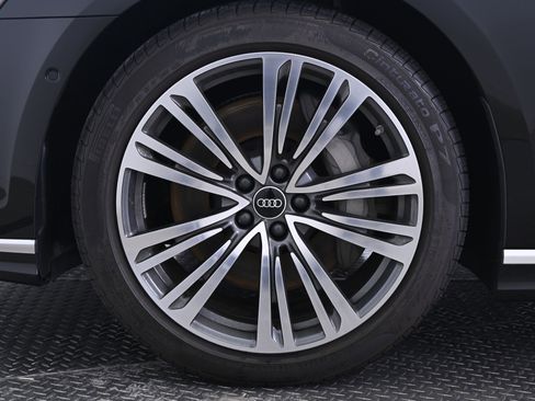 Used 2023 Audi A8 L 3.0T image 11