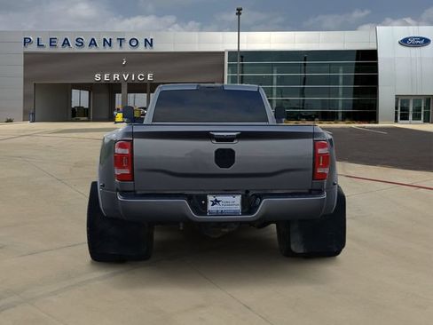 Used 2012 RAM 3500 ST w/ Chrome Appearance Group AWD/4WD image 4