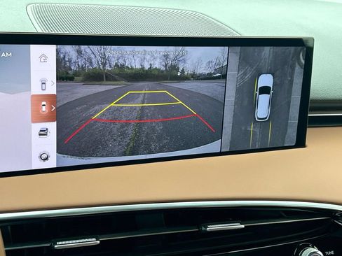 New 2026 Genesis GV70 2.5T Advanced AWD/4WD image 31