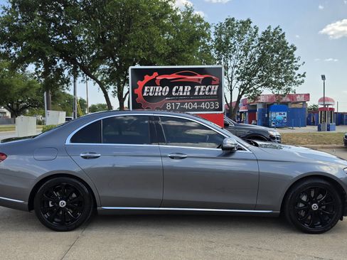 Used 2017 Mercedes-Benz E 300 w/ Premium 3 Package image 7