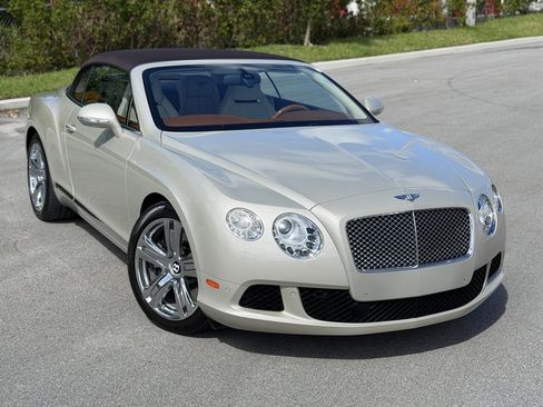 Used 2012 Bentley Continental GT w/ Convenience Specification Pkg image 28