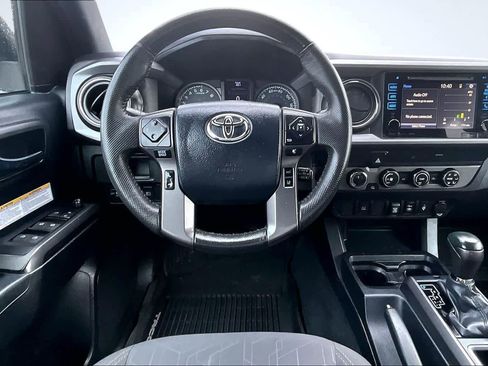 Used 2019 Toyota Tacoma TRD Off-Road image 15