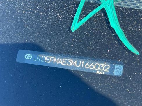 Certified 2021 Toyota Corolla LE image 23